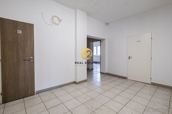 Ponúkame na Prenájom Komerčný objekt - 12