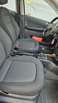 Škoda Fabia Combi 1.4 16V Elegance - 12
