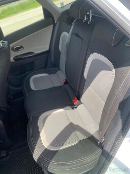 Kia ceed sw 1.6 crdi 100kw - 12