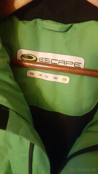 Značkové lyže 60eur/kus, zimná bunda 20eur/kus, Uvex prilba - 12