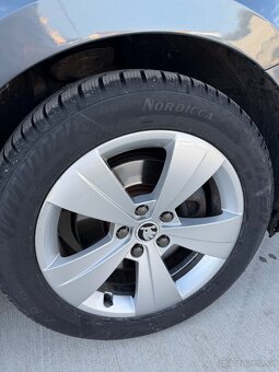 Škoda Superb Combi 2.0 TDI - 12