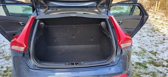 Volvo V40 cross country - 12