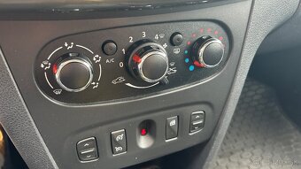 Dacia Sandero 0.9 TCe 66kW r.2016 - 12
