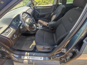 ŠKODA OCTAVIA SCOUT 1.8 TSI  135 KW - 12