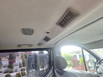 Renault Trafic Passenger 2.0 dCi 115k Automat A6 - 12