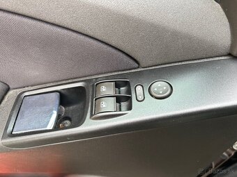 Lancia Musa 1.3 JTD MultiJet 90 Oro - 12