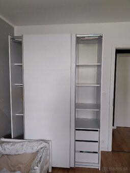 Skriňa šatníková - 12