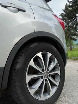 Nissan Qashqai 1.5 DCI 78 kW - 12