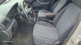 Škoda Octavia 1.8 T Elegance - 12