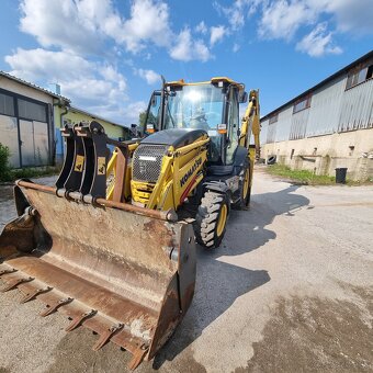 Komatsu WB 93  1593mth - 12