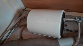 Karavan Knaus Sudwind 550+palandy - 12