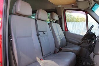 VOLKSWAGEN CRAFTER 2.5TDI,8MÍST,KLIMA,KAMERA,N.TOPENÍ,TAŽNÉ - 12