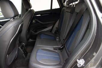 BMW X1 xDrive 25d A/T - 12