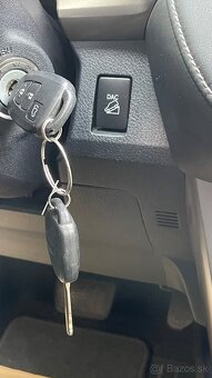 Toyota RAV4 2.2 d4d 110kw Premium XA40 - 12