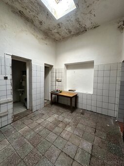 Na predaj tehlová budova na podnikanie v Gelnici - 12
