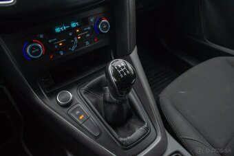 Ford Focus Kombi 1.0 EcoBoost - 12