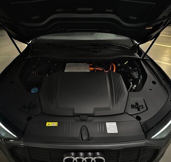 AUDI E-TRON 50 QUATTRO DPH ZÁRUKA - 12