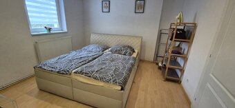 Predaj: Pekný rodinný dom s veľkým pozemkom Hlboké nad Váhom - 12