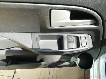 Volkswagen Fox - 12