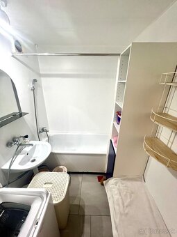 SIMI real - 3 izbový byt s balkónom - ihneď k dispozícii - 12