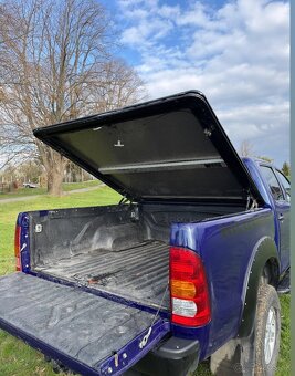 Toyota Hilux - 12