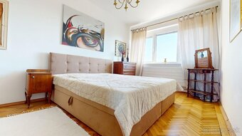 3 izb. PODKROVNÝ BYT PRI HRADE - Tvarožkova ul.- Staré Mesto - 12