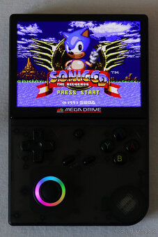 NOVÝ Anbernic RG40XX V - super PSPčko - 12