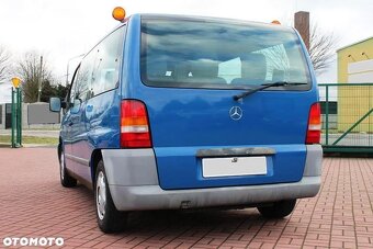 Auto pre vozičkárov s rampou s ručným ovládaním - 12