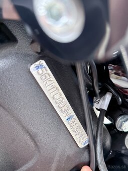 Indian Scout Rogue s výfukmi Jekkil&Hyde iba 418 km  - 12