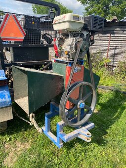 Traktor Praga V3S Vetrieska Motor Avia 712 - 12