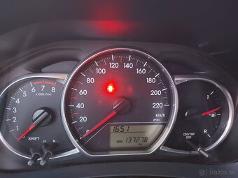 Toyota Yaris 1.33l benzín, 74 kW – výborný stav, plná výbava - 12