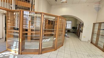 Obchodno-administratívne priestory na prenájom, Farská 10, N - 12