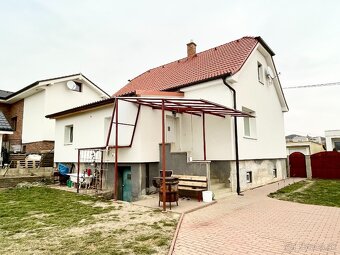 Na predaj 4izbový RD s podkrovím Partizánske, pozemok 1009m² - 12