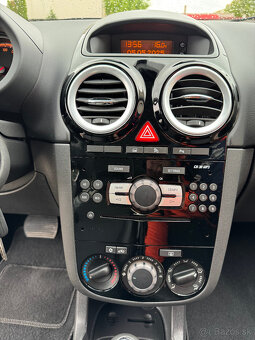 Opel Corsa 1.4 16V Cosmo A/T - 12