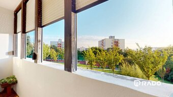 RADO | Komplet zrekonštruovaný 3i byt s 2 loggiami | Kramáre - 12