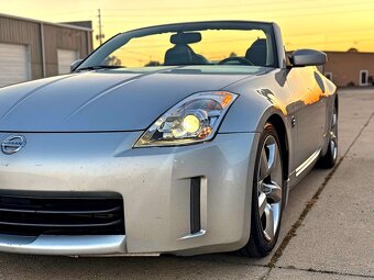 2006 Nissan 350Z Touring | 3.5L V6 - 12