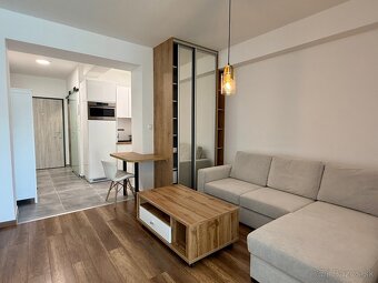 1-izbový byt s balkónom a garážovým státím, Poprad-Veľká - 12