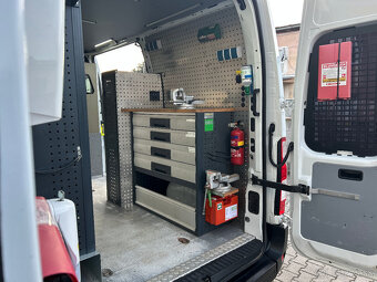 Renault Master L2H2, exkluzívna pojazdna dielňa BOTT, DPH - 12