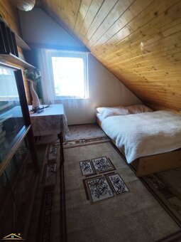 Priestranný rodinný dom priamo v centre Turzovky s veľkým po - 12