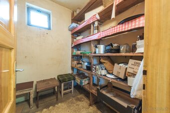 Na predaj rodinný dom v obci Vojka - 12