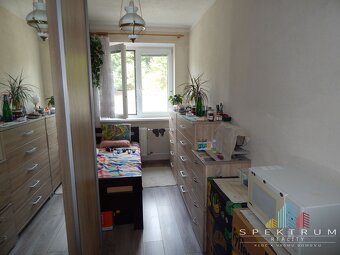 SPEKTRUM REALITY- Na Predaj 3-izbový  byt, 63 m2 s balkónom, - 12