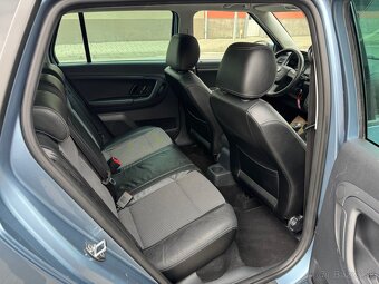 Škoda Fabia Combi 1.2TSI Elegance Swiss Šíber/Ťažné/Full - 12