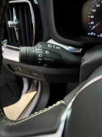 Predám Volvo V60 R DESIGN, AWD, AT8, r.v. 2020 - 12