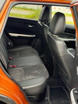 Suzuki Vitara 1.6 Benzín Automat max výbava - 12