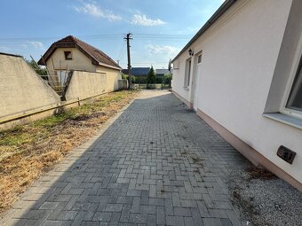 Na predaj ihneď obývateľný rodinný dom Rastislavice pri aqua - 12