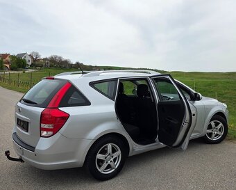 Kia Ceed 1.4 16V 66KW/90PS R.V.10/2010 - 12