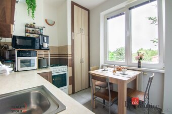 REZERVOVANÉ:Priestranný 3-izbový byt v Bernolákove: pokoj, z - 12