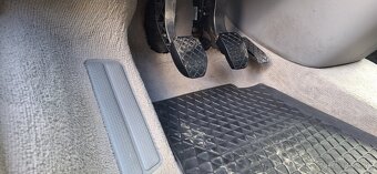 VOLKSWAGEN MULTIVAN T5 --- 127 000KM --- 7 MIESTNY ---1.9TDi - 12
