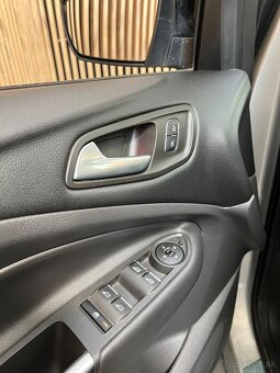 Ford Kuga 1.5 EcoBoost ST-Line AWD A/T, 129 kW, A6 - 12
