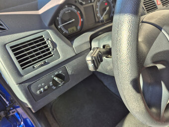 Škoda Fabia 1,4 i 16V Klima ASR 108Tis.Km 74.000Kč - 12